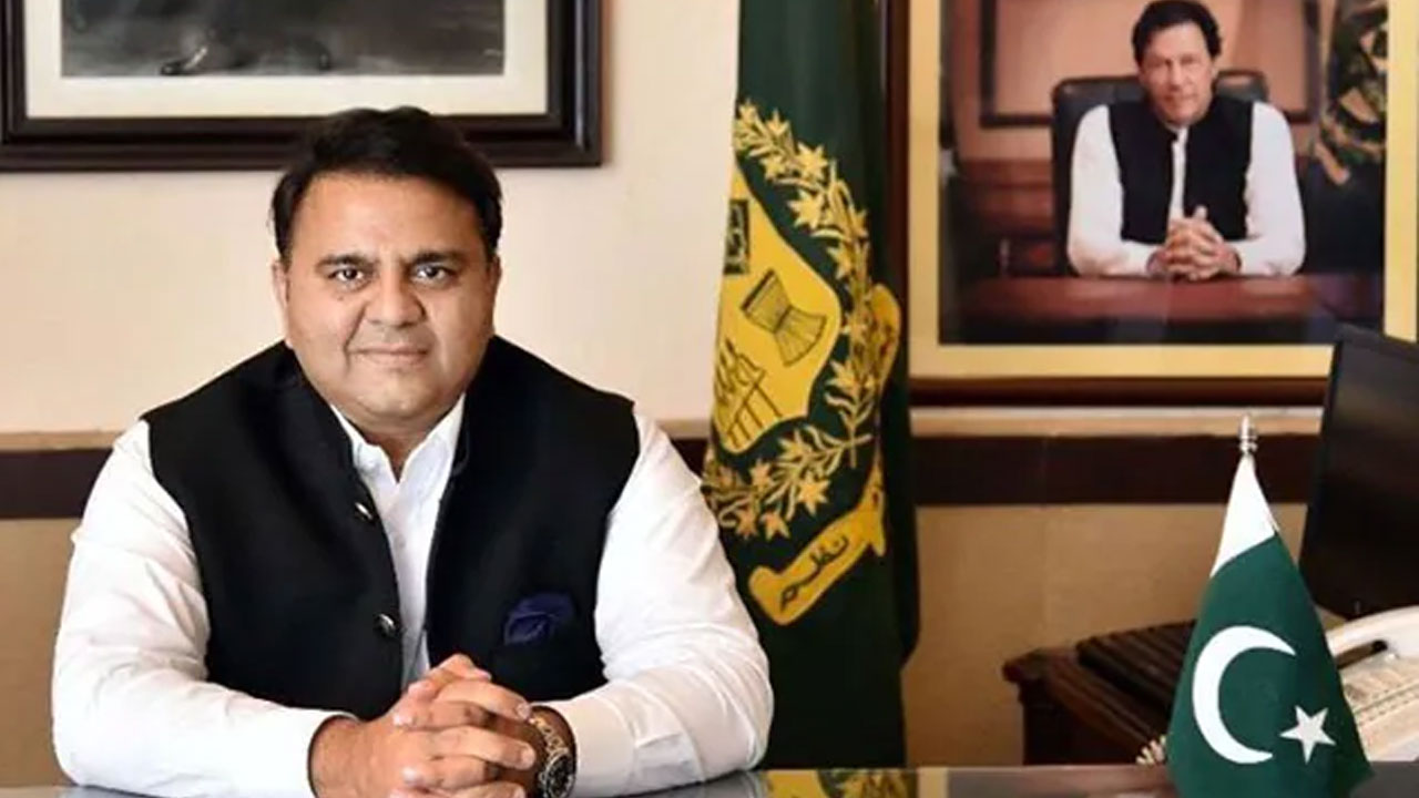 Chandrayaan-3: చంద్ర‌యాన్‌-3పై పాకిస్థాన్ మాజీ మంత్రి ప్ర‌శంస‌లు.. విక్ర‌మ్ ల్యాండింగ్ ప్ర‌సారం చేయాల‌ని మీడియాకు అభ్య‌ర్థ‌న‌