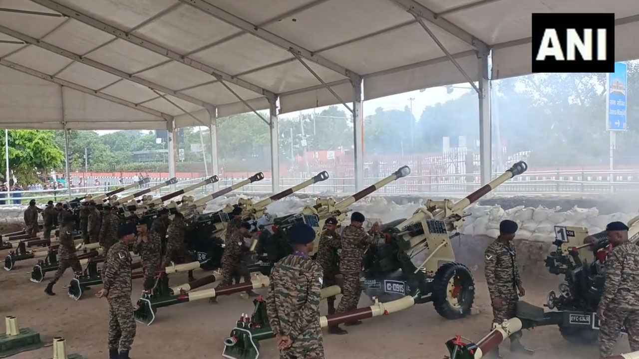 Light Field Guns: ఎర్ర‌కోట వేడుక‌ల్లో స్వ‌దేశీ లైట్ ఫీల్డ్ గ‌న్స్‌తో ఫైరింగ్‌.. వీడియో