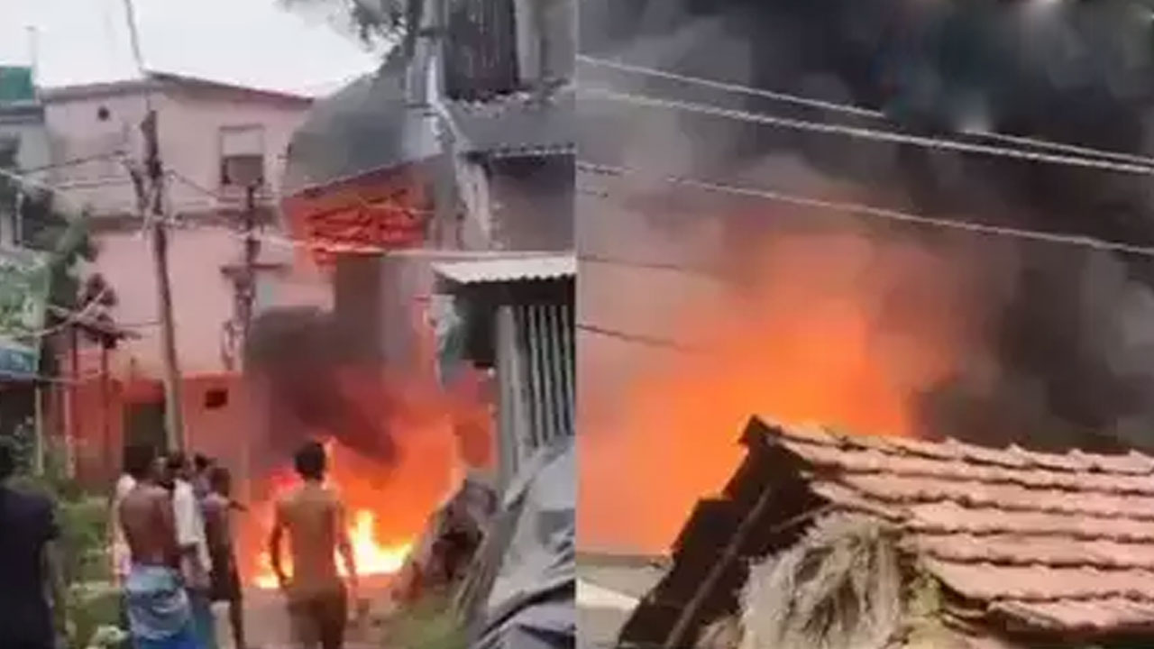 Firecracker factory |  పటాకుల కంపెనీలో పేలుడు.. ఆరుగురు మృతి