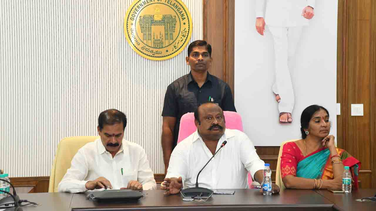 Minister Gangula | రేషన్‌ డీలర్ల సమస్యలు పరిష్కరిస్తాం : మంత్రి గంగుల