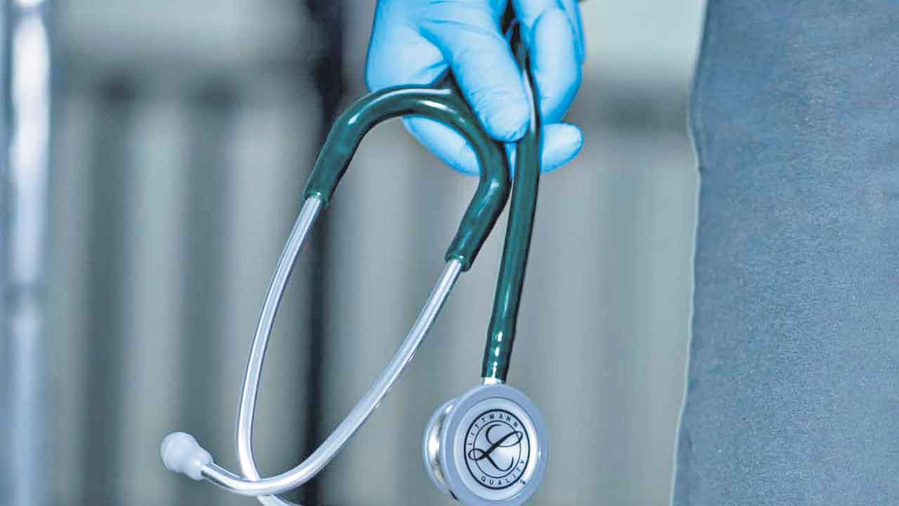 ‘జనరిక్‌’ ఉత్తర్వులు నిలిపివేత: ఎన్‌ఎంసీ