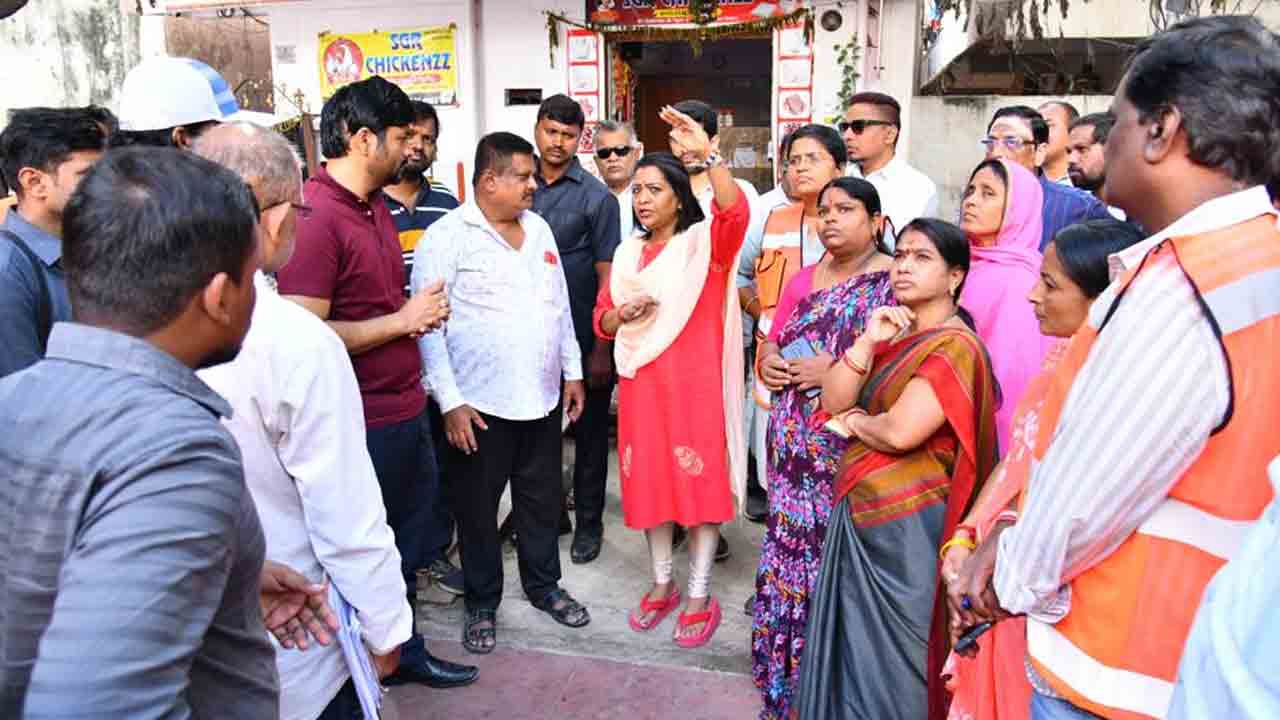 GHMC | జీహెచ్‌ఎంసీ స్థలాన్ని ఆక్రమిస్తే సహించేది లేదు : మేయర్‌ విజయలక్ష్మి