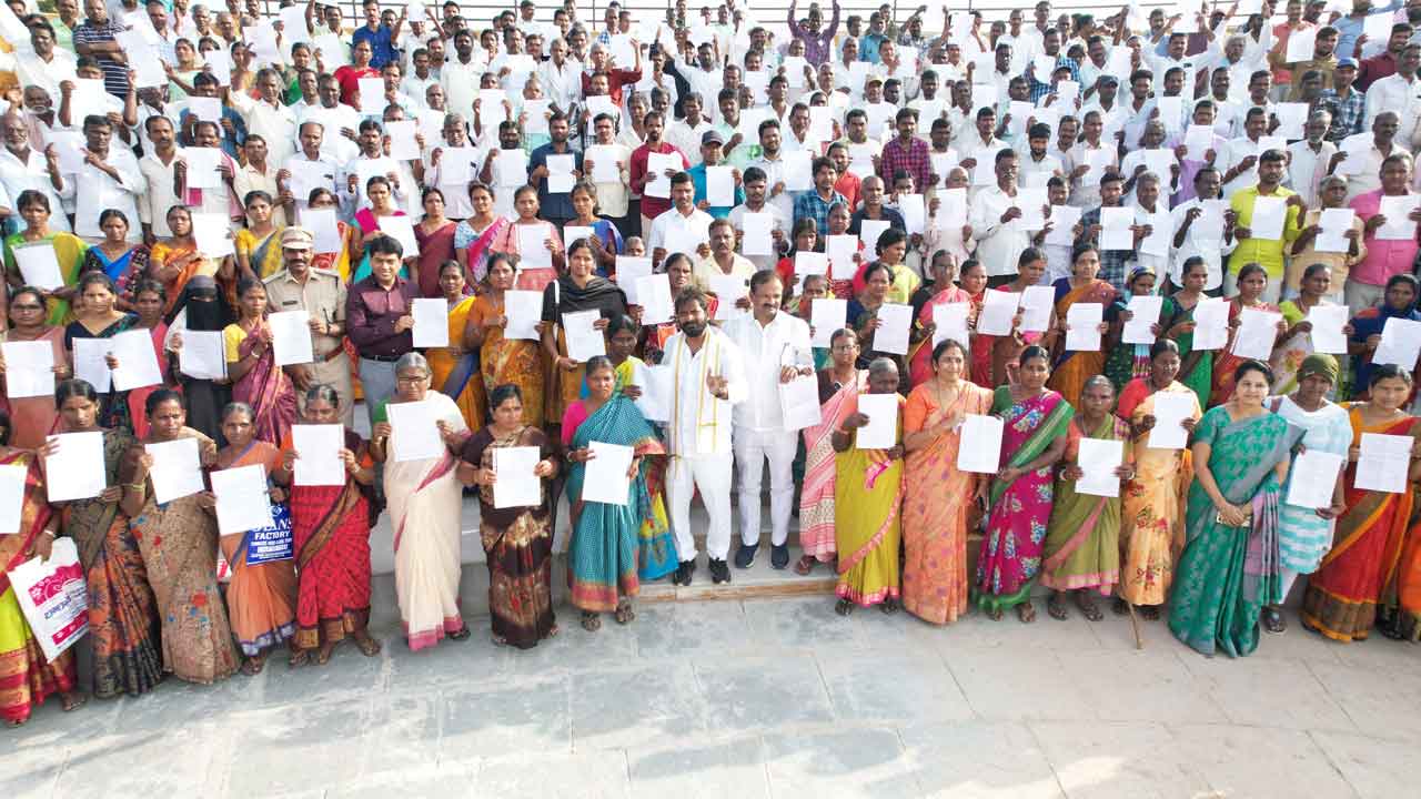 వెట్టిచాకిరీ నుంచి విముక్తి