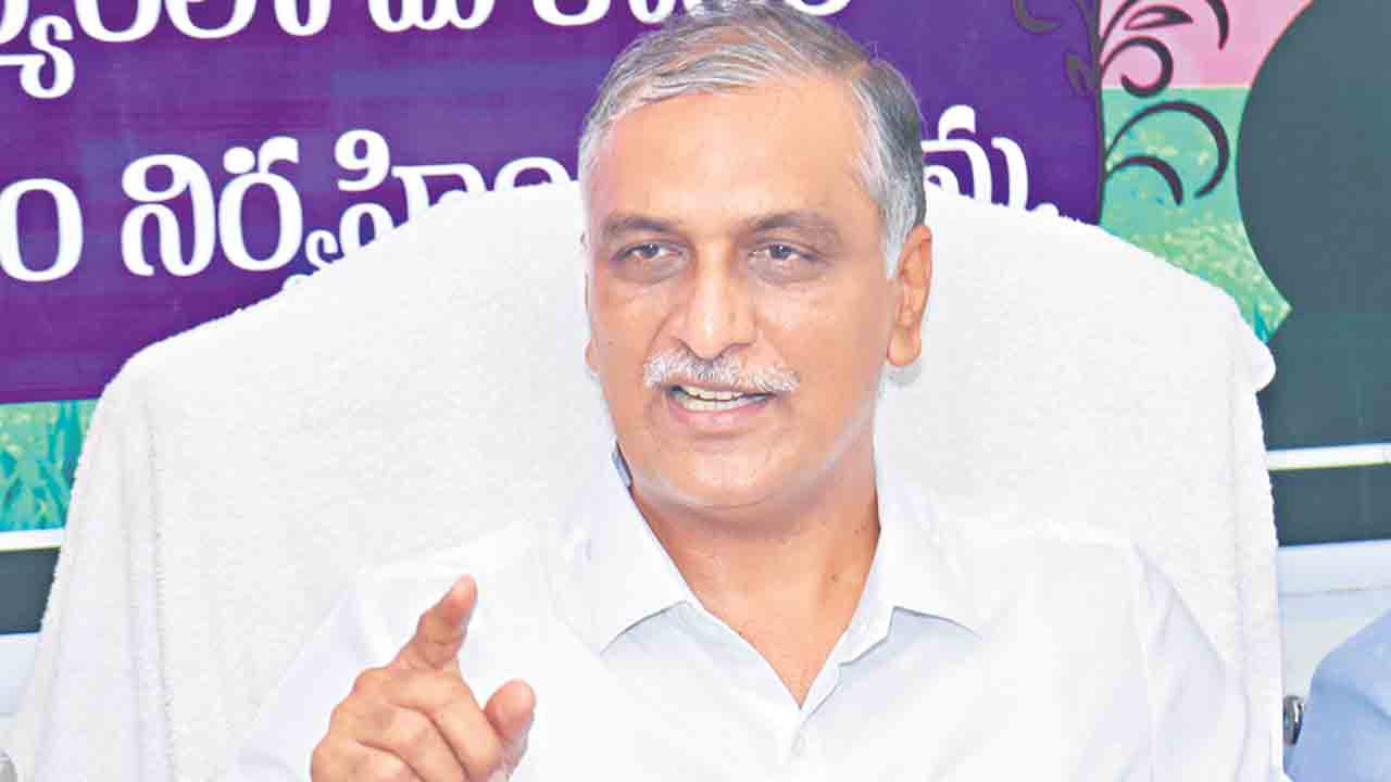 పదికి పది గెలుస్తాం
