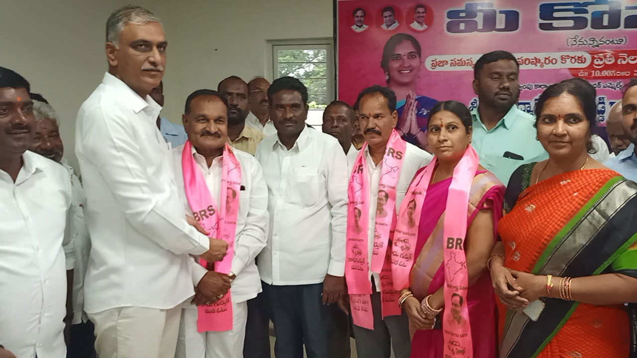 Medak | బీఆర్‌ఎస్‌లో చేరిన మాజీ కౌన్సిలర్, మాజీ జడ్పీటీసీ