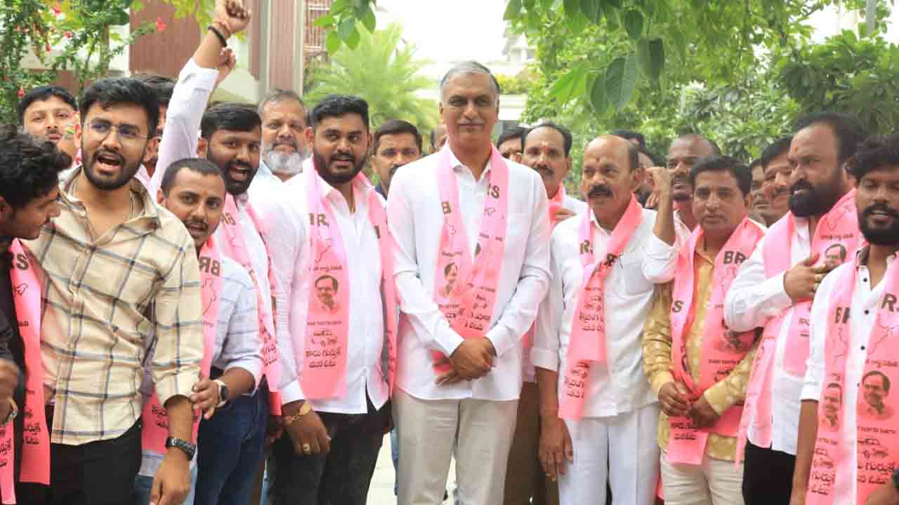 Minister Harish Rao | మంత్రి హరీశ్‌రావు సమక్షంలో కాంగ్రెస్‌, బీజేపీ నుంచి బీఆర్‌ఎస్‌లో చేరికలు