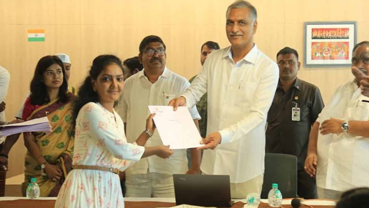 Harish Rao | సిద్దిపేట ఐటీ ట‌వ‌ర్‌లో 1500 ఉద్యోగాలు వ‌చ్చేలా కృషి చేస్తా : మంత్రి హ‌రీశ్‌రావు