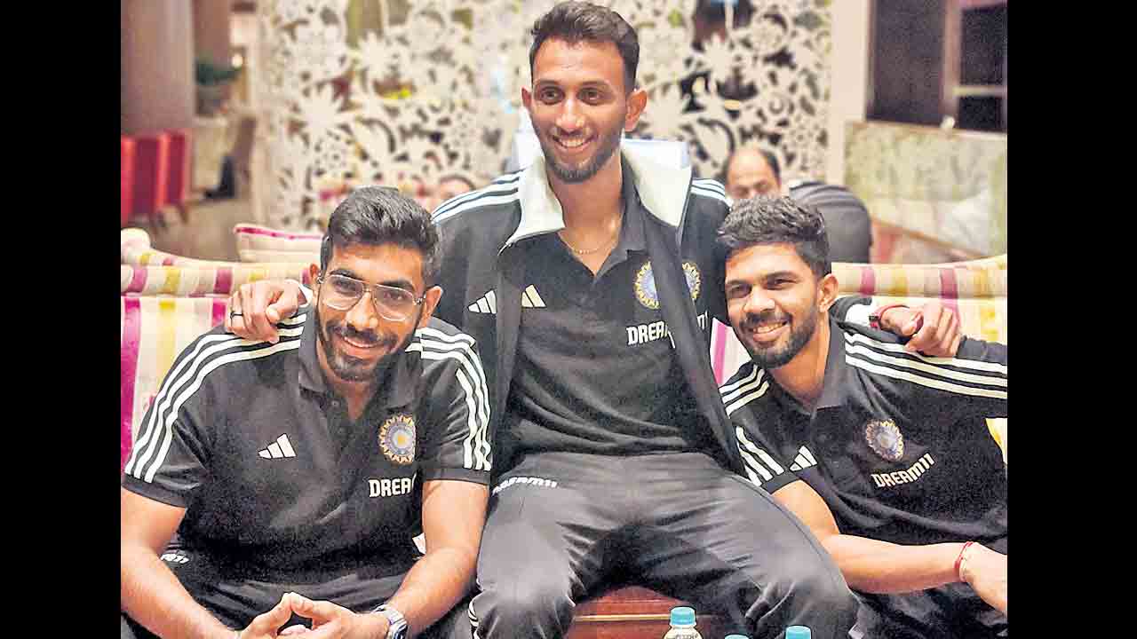 Indian Team | స్వాతంత్య్ర దినోత్సవం రోజునే ఐర్లాండ్ బయల్దేరిన టీమిండియా