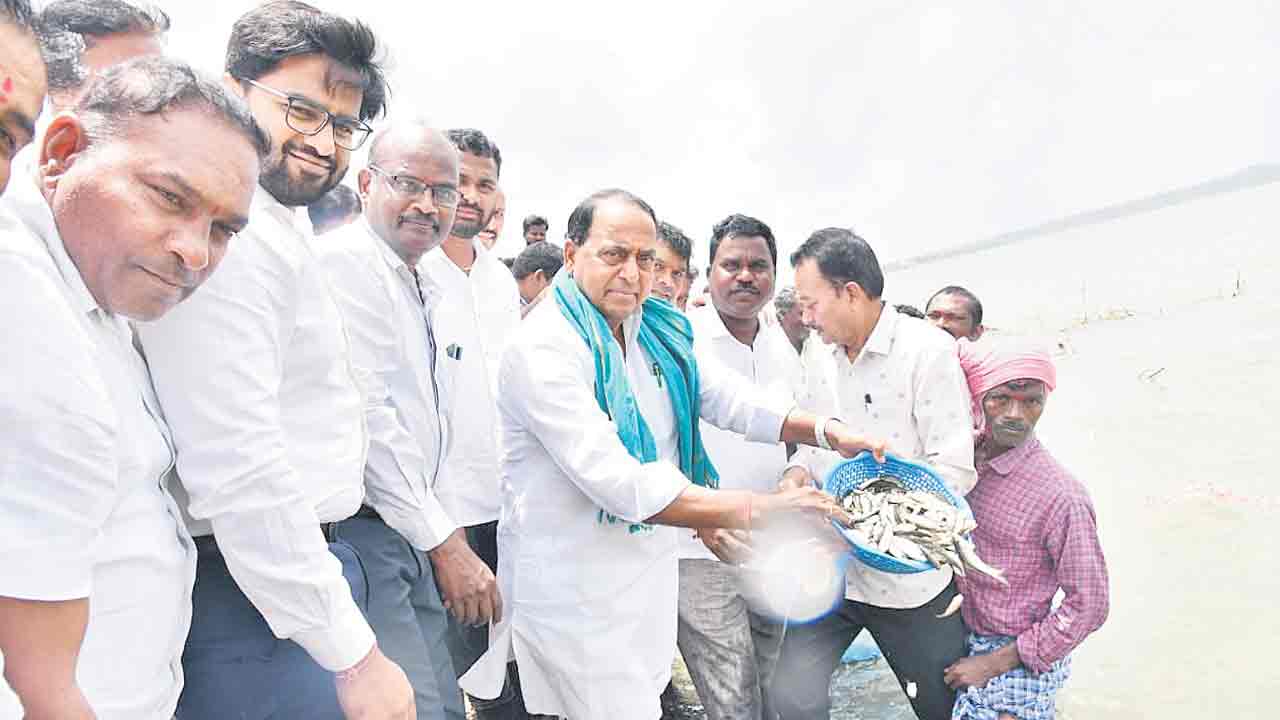 మత్స్యకారులు.. మస్తు ఖుషీ..