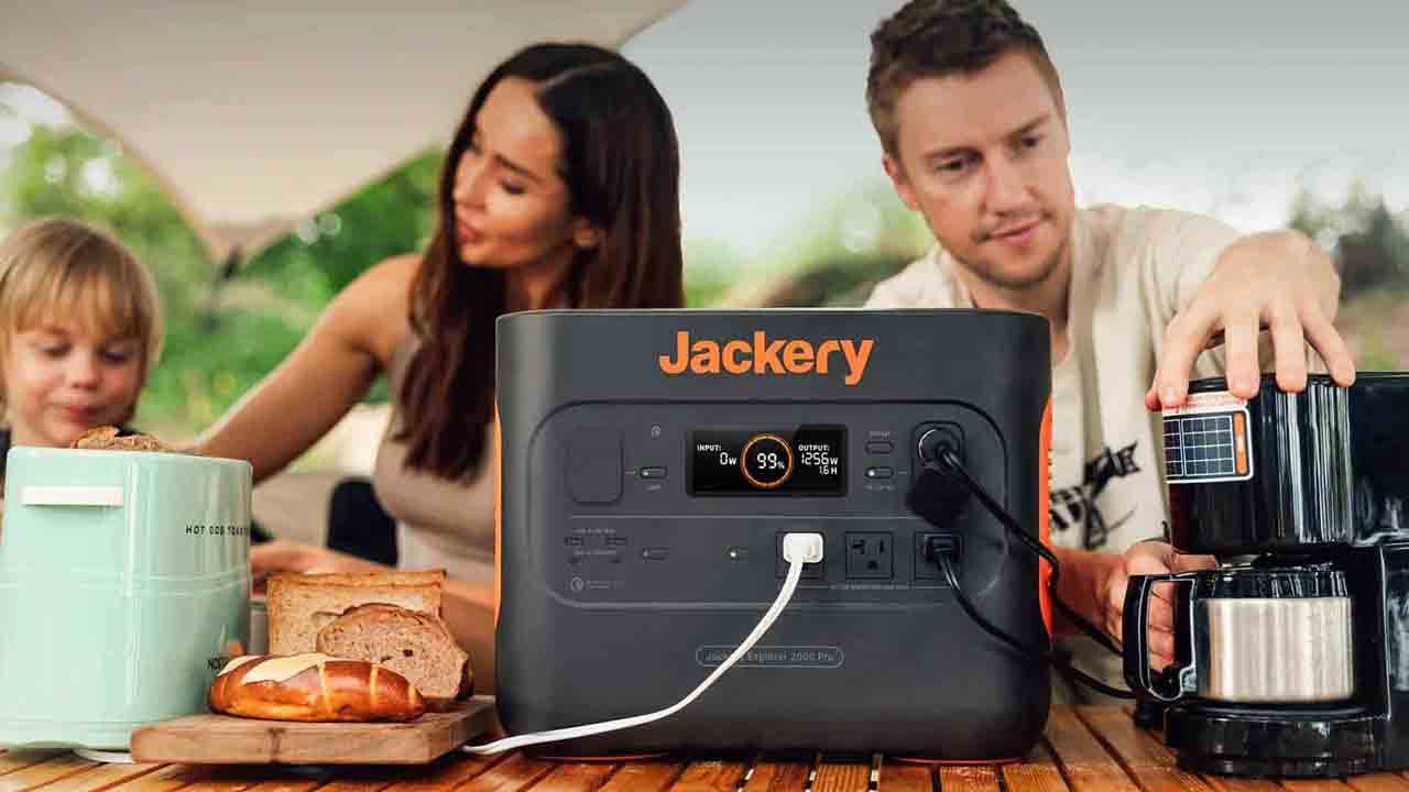 Naya Mall | ఈ చిన్న మెషిన్‌ మీవెంట ఉంటే.. కరెంట్‌ను ఎక్కడికి కావాలంటే అక్కడికి తీసుకెళ్లవచ్చు!