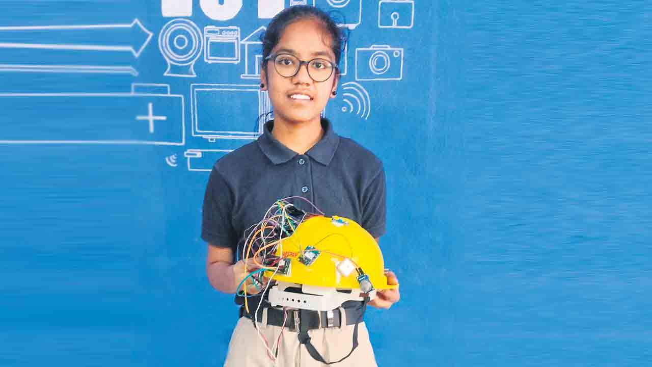 గురుకుల బాలిక.. కోడింగ్ కేక!