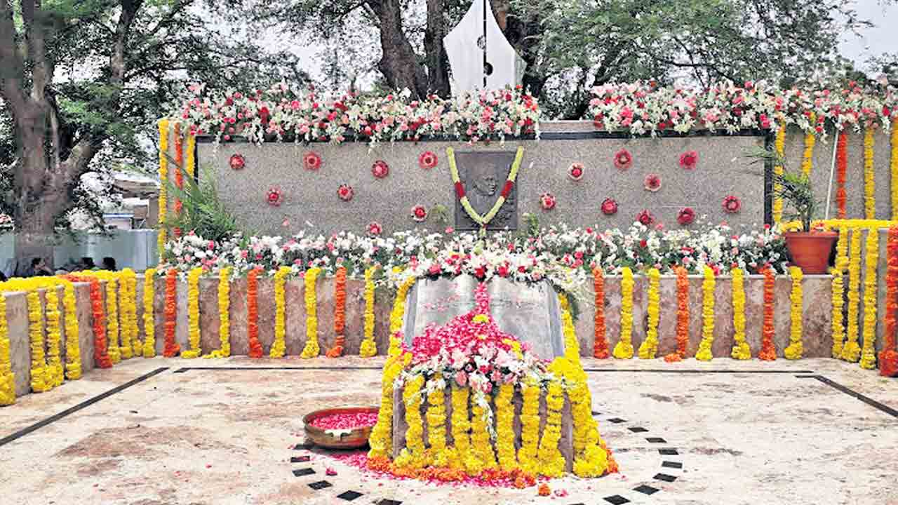 కవితా కర్పూరక్షేత్రం