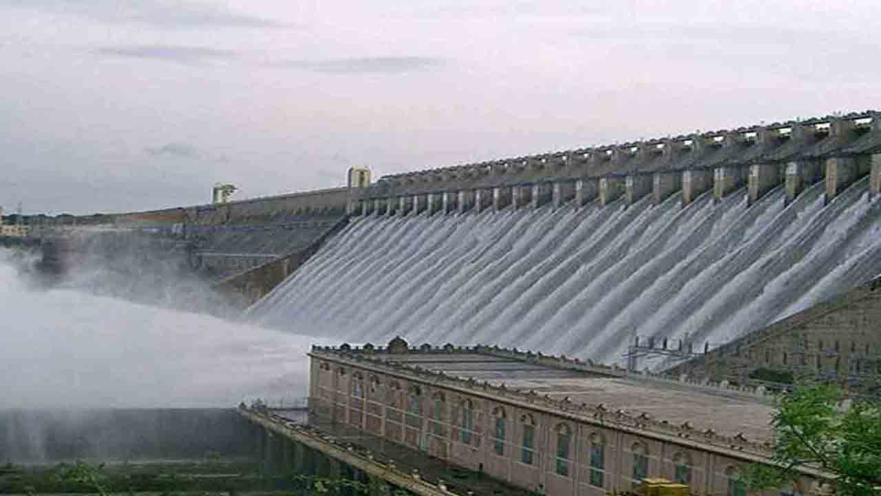 కృష్ణా నీటి పంపకాలపై అసత్య ప్రచారం