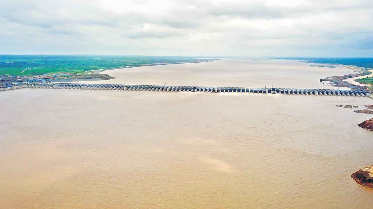 Kaleshwaram |  కాళేశ్వరంపై కేంద్రం అడ్డగోలు అబద్ధాలు.. ప్రాజెక్టు నిర్మాణానికి రూ.86 వేల కోట్లిచ్చామని పార్లమెంటులో ప్రకటన