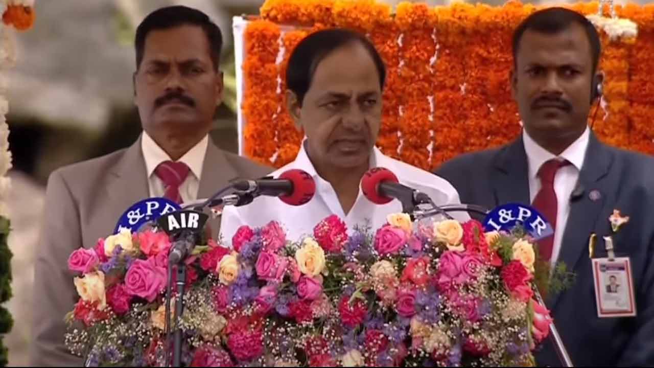 CM KCR | ప్ర‌భుత్వ‌ ఉద్యోగులకు త్వ‌ర‌లోనే ఉత్తమ పీఆర్సీ : సీఎం కేసీఆర్