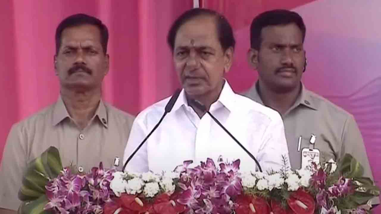 CM KCR Public Meeting | ఒక్కసారి ధరణిల భూమి ఎక్కితే దాన్ని మార్చే మొనగాడు ఎవరైనా ఉన్నాడా?: సీఎం కేసీఆర్‌