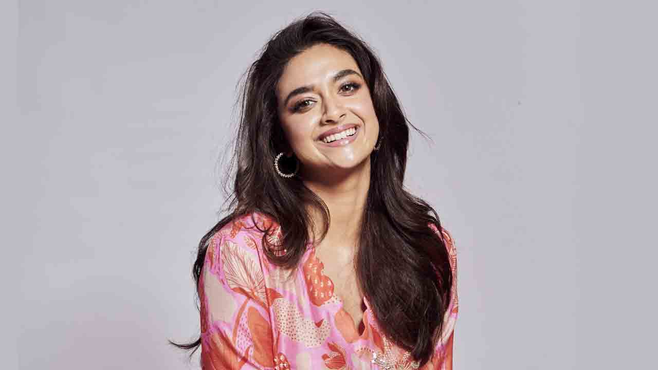 Keerthy Suresh | మీ అమ్మ చాలా అమాయకురాలు.. కానీ నువ్వు అలా కాదు.. కీర్తిసురేశ్‌తో చిరంజీవి