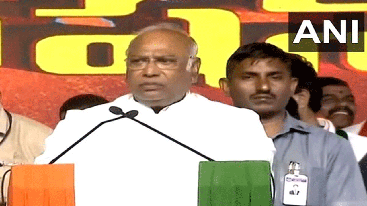 Mallikarjun Kharge | చైనా మ్యాప్‌లో అరుణాచ‌ల్‌, అక్సాయ్ చిన్ : డ్రాగ‌న్ కుయుక్తుల‌పై మ‌ల్లికార్జున్ ఖ‌ర్గే ఫైర్‌