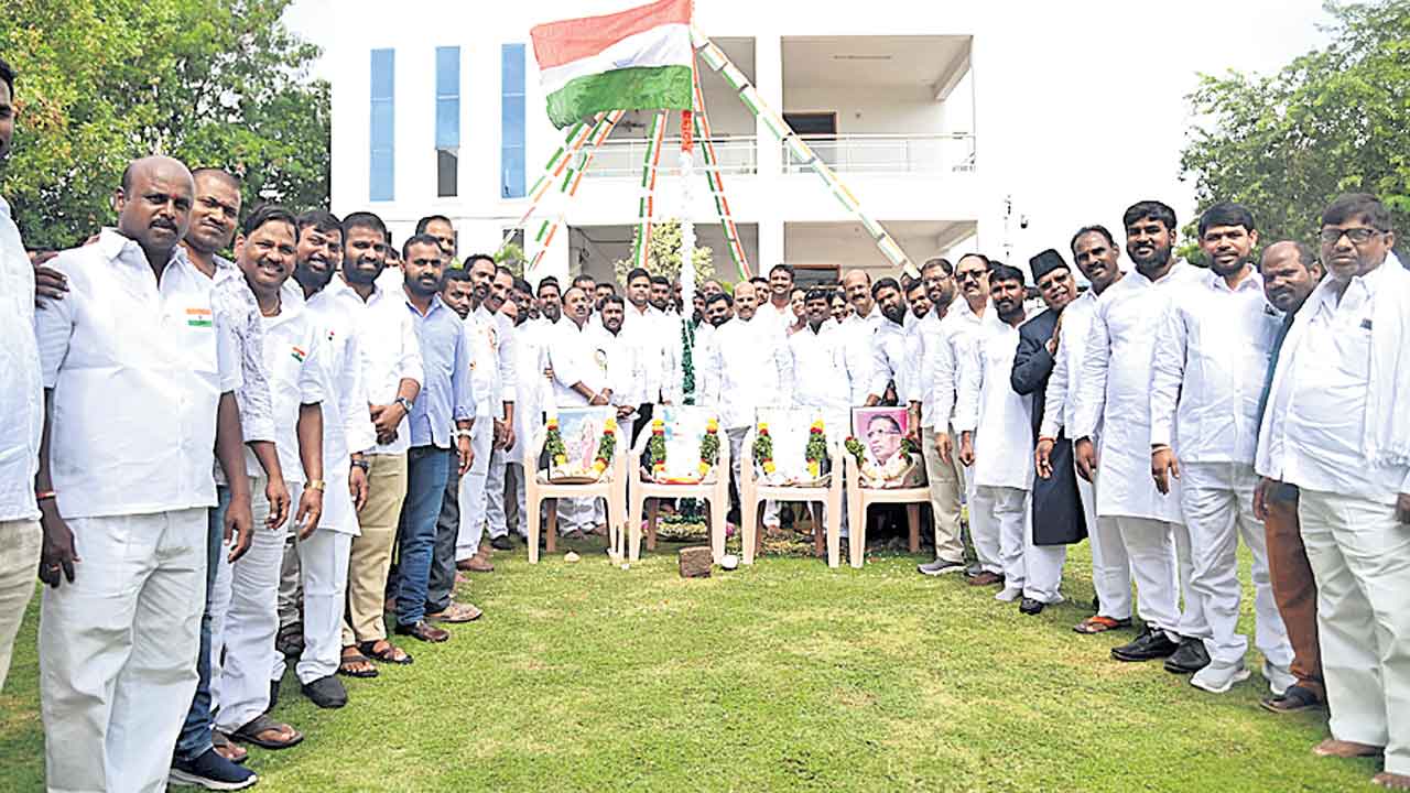 ఉప్పొంగిన దేశభక్తి