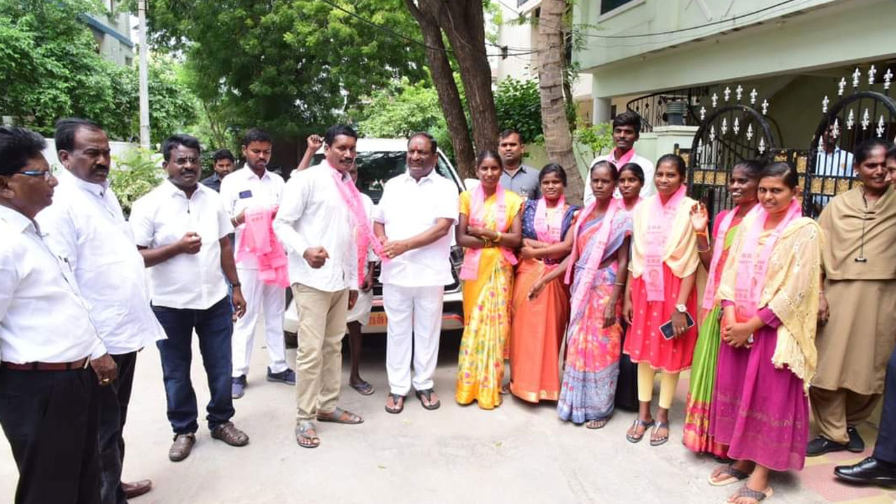 Minister Koppula | మంత్రి కొప్పుల సమక్షంలో బీఆర్‌ఎస్‌లో చేరికలు