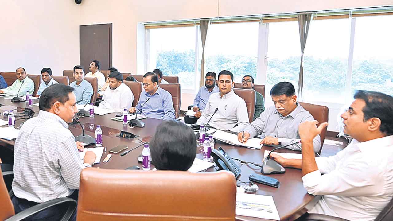 Hyderabad Metro |  మెట్రో విస్తరణకు భారీ ప్రణాళిక.. కొత్తమార్గాల రూపకల్పన, ప్రస్తుత కారిడార్లలో అదనపు కోచ్‌లు