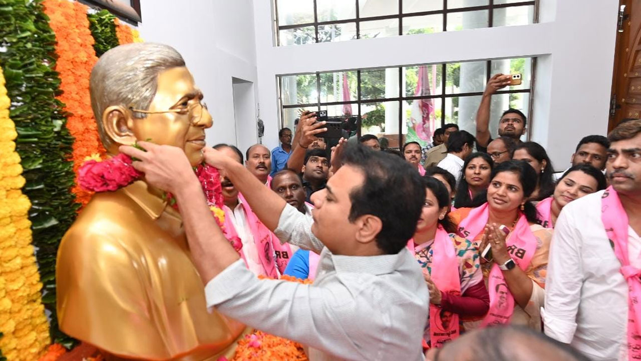 Minister KTR |  ఆదర్శప్రాయుడు ప్రొఫెసర్‌ జయశంకర్ సార్‌‌: మంత్రి కేటీఆర్‌