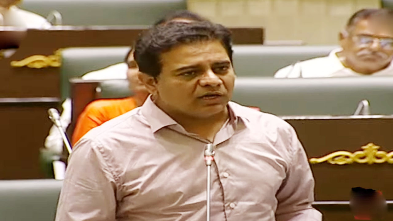 KTR | వ‌ర‌ద సాయం చేయ‌డు.. బుర‌ద రాజ‌కీయం ప‌క్కా చేస్త‌డు.. కిష‌న్ రెడ్డిపై కేటీఆర్ ఫైర్