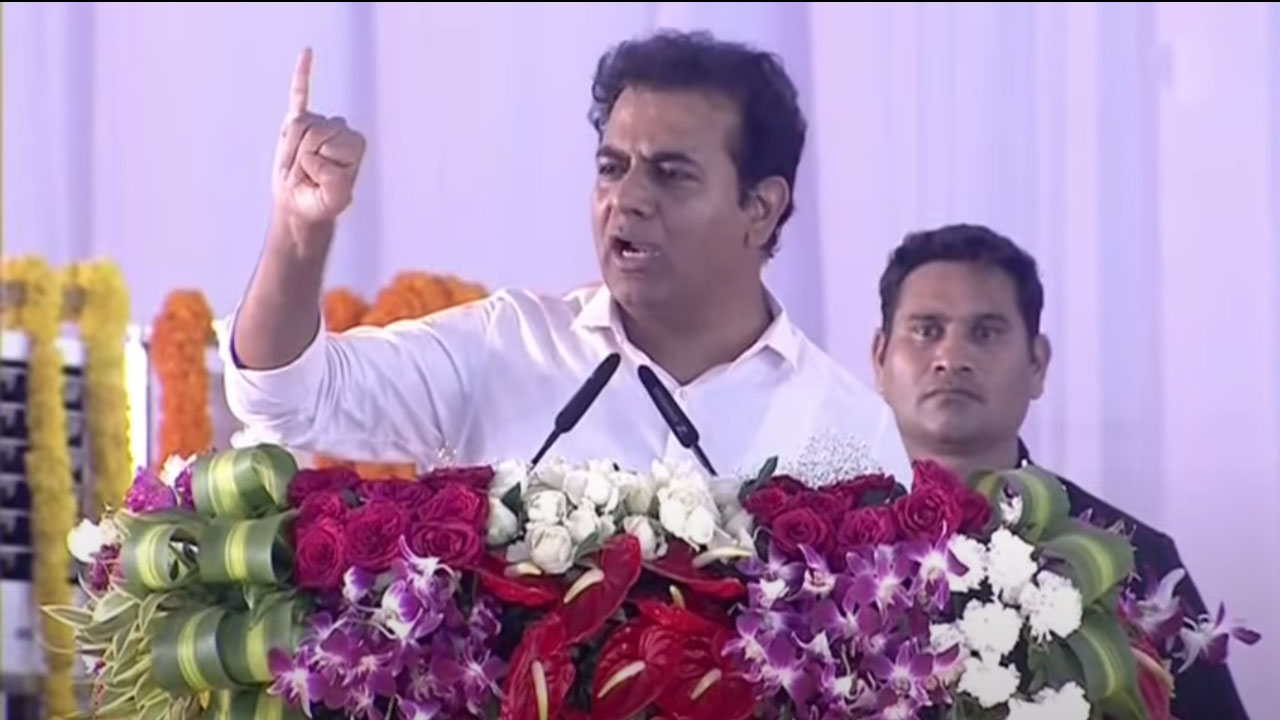 KTR | ఆఖరికి అది పోయాలన్నా ఢిల్లీకి పోవాలే.. బీజేపీ, కాంగ్రెసోళ్లపై కేటీఆర్ విమర్శలు