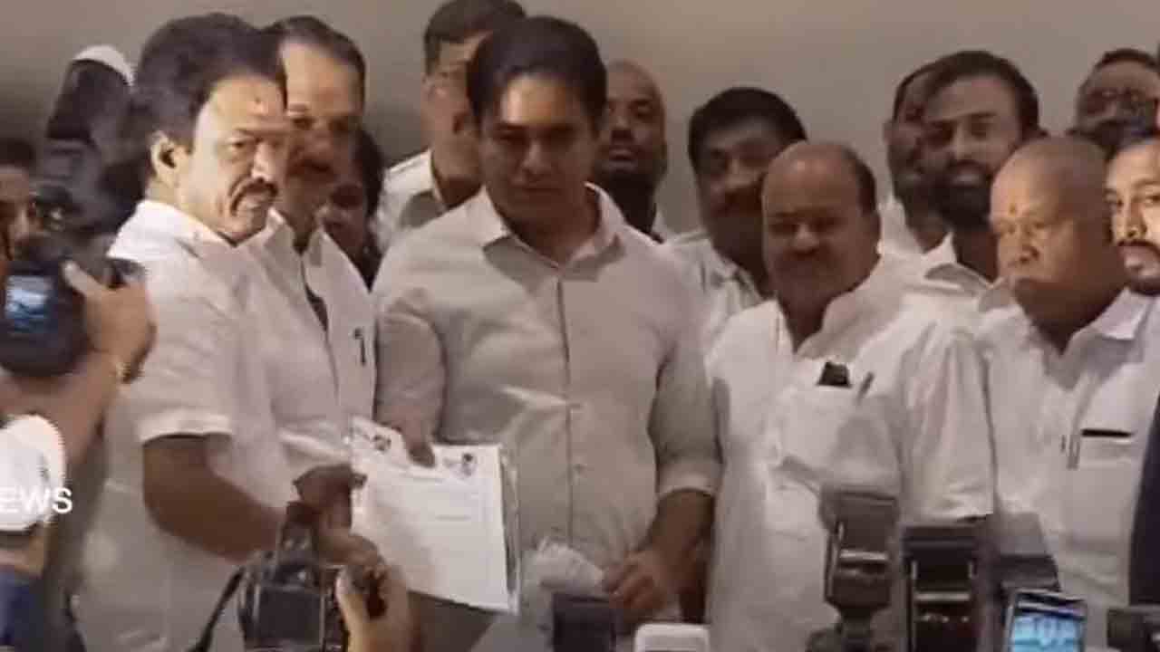 Minister KTR | ఎల్బీనగర్‌లో రిజిస్ట్రేషన్ల సమస్యకు పరిష్కారం.. జీవో 118 కింద పట్టాలు పంపిణీ చేసిన మంత్రి కేటీఆర్‌