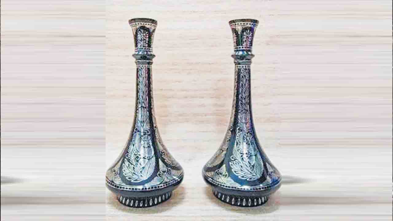 దక్షిణాఫ్రికా అధ్యక్షుడికి కానుకగా తెలంగాణ కూజా