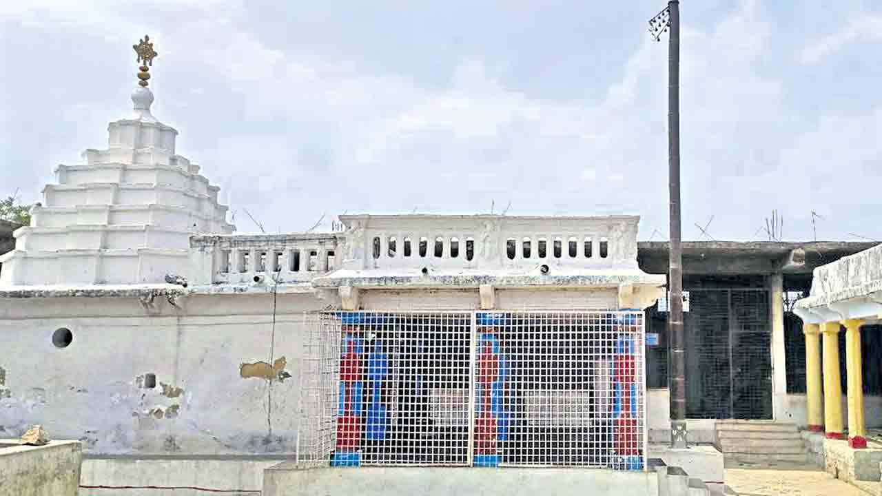 మంగంపేటలో వైవిధ్య రాముడు