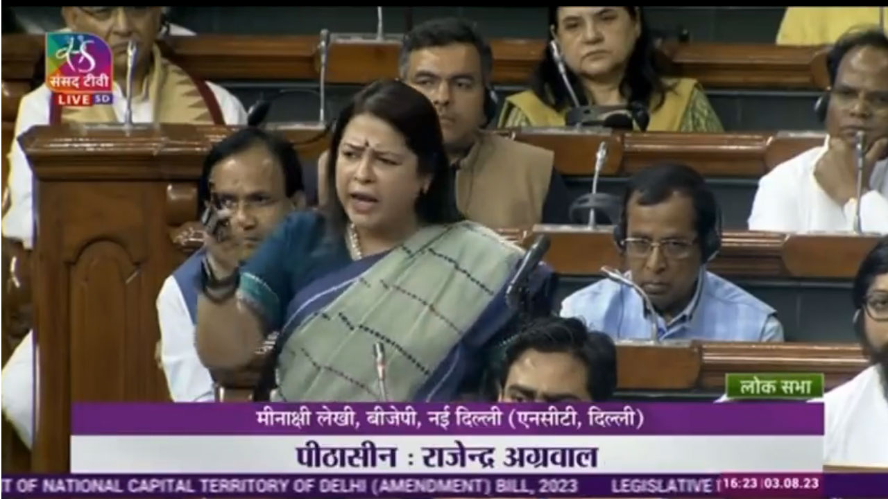 Meenakshi Lekhi: శాంత్ ర‌హో.. తుమారే ఘ‌ర్ ఈడీ నా ఆజాయే..  కేంద్ర మంత్రి మీనాక్షి లేఖి వార్నింగ్.. వీడియో వైర‌ల్‌