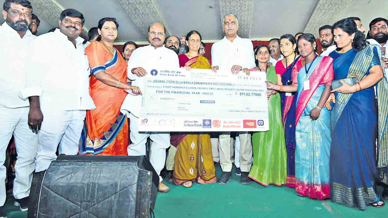 అన్ని రంగాల్లో అగ్రగామిగా..