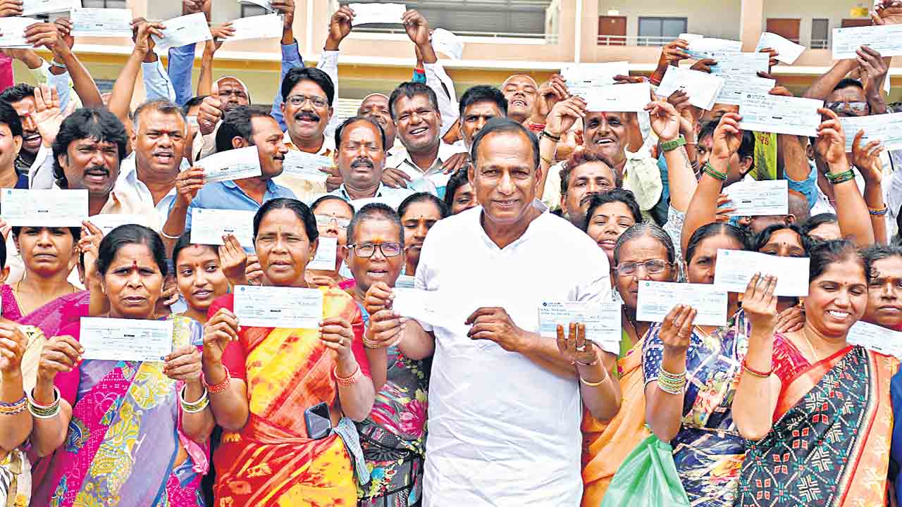 సంక్షేమంలో మనమే నం. 1