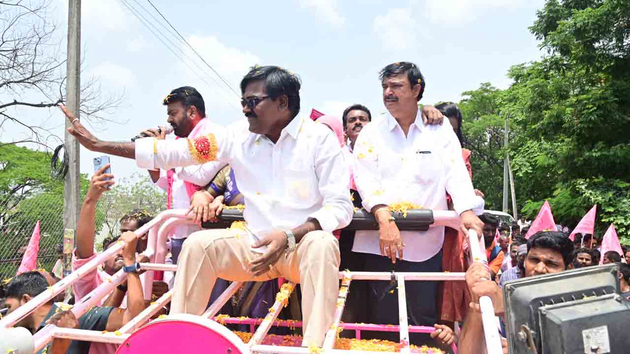 నిరంతరం ప్రగతి చక్రాలు పరుగులు