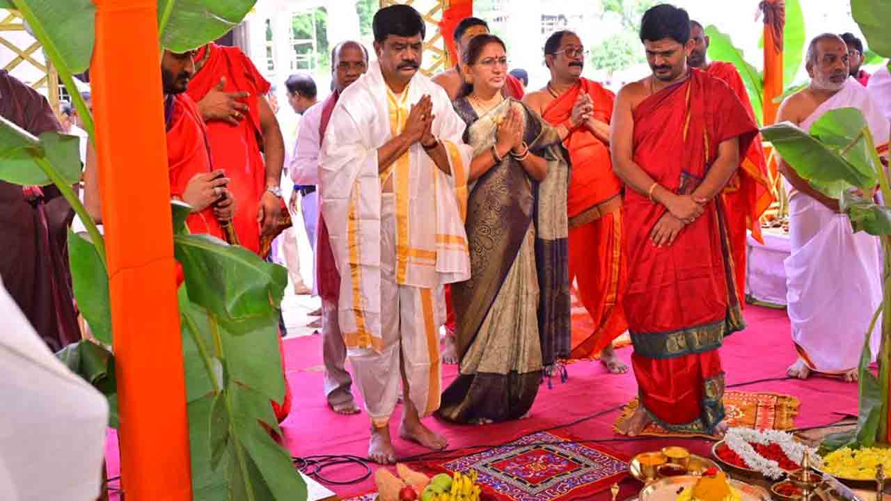 Minister Vemula2