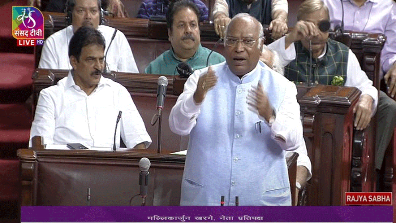 Mallikarjun Kharge | మ‌ణిపూర్ హింస‌పై స‌మ‌గ్ర చ‌ర్చ‌కు విప‌క్షం ప‌ట్టు : పెద్ద‌ల స‌భ నుంచి వాకౌట్‌