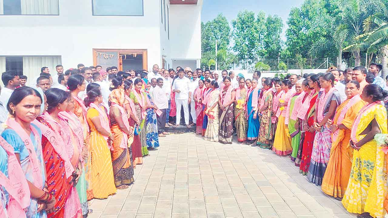 కాంగ్రెస్‌, బీజేపీ.. తెలంగాణ వ్యతిరేక పార్టీలు