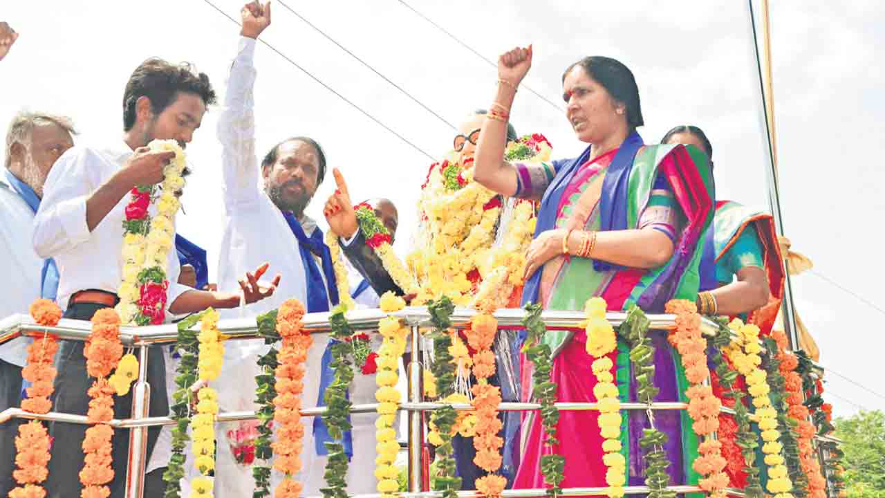 అంబేద్కర్‌ ఆదర్శప్రాయుడు