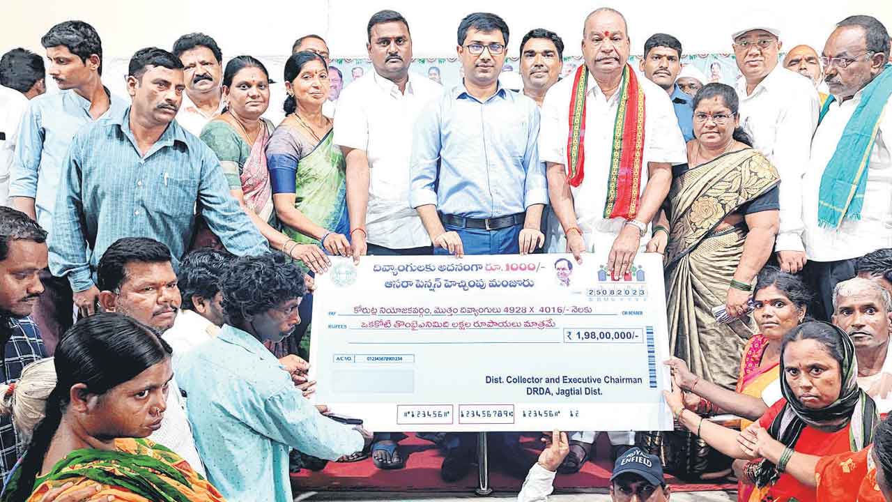 కాంగ్రెస్‌, బీజేపీ చేసిందేమీ లేదు