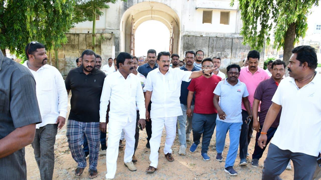 Wanaparthy | రాజ‌భ‌వ‌నాన్ని అత్యంత వైభ‌వోపేతంగా పున‌రుద్ధ‌రిస్తాం.. ఇది వ‌న‌ప‌ర్తి కీర్తి కిరీటం : మంత్రి నిరంజ‌న్ రెడ్డి