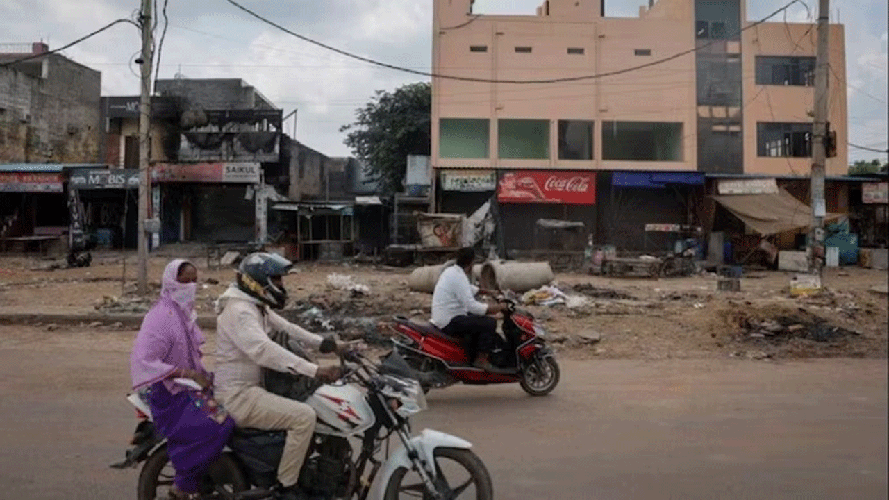 Haryana violence | మ‌సీదుల్లో శుక్ర‌వారం ప్రార్ధ‌న‌లు ర‌ద్దు : ఇండ్ల‌లోనే న‌మాజ్ చేసుకోవాల‌ని విన‌తి