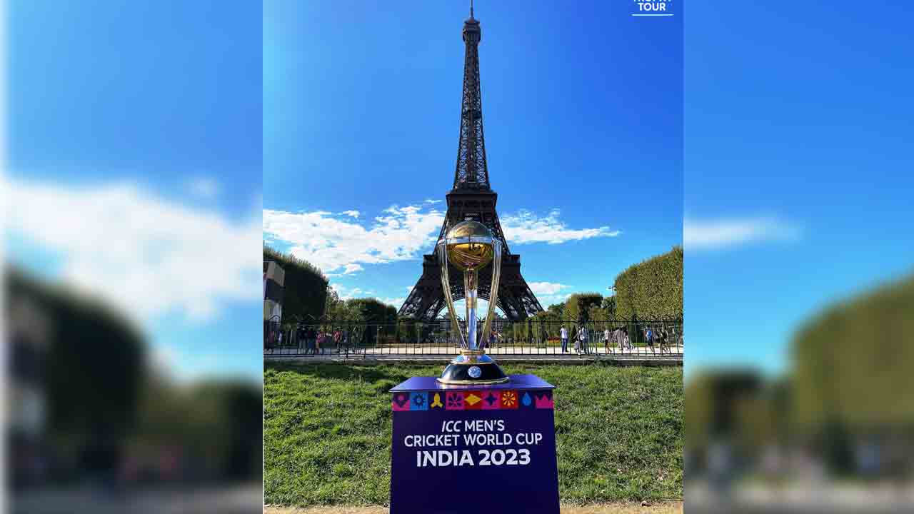 ODI WC 2023 | ప్యారిస్‌లో వ‌ర‌ల్డ్ క‌ప్ ట్రోఫీ.. ఈఫిల్ ట‌వ‌ర్ ముందు త‌ళుక్కుమందిలా