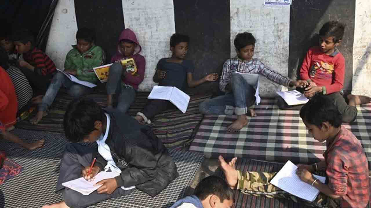 అనాథలకు ఆసరా