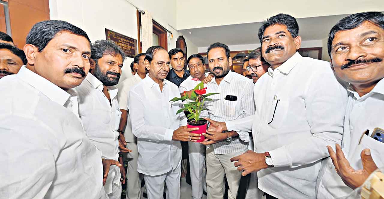 దేశం ఆశ్చర్యపడేలా పే స్కేల్‌