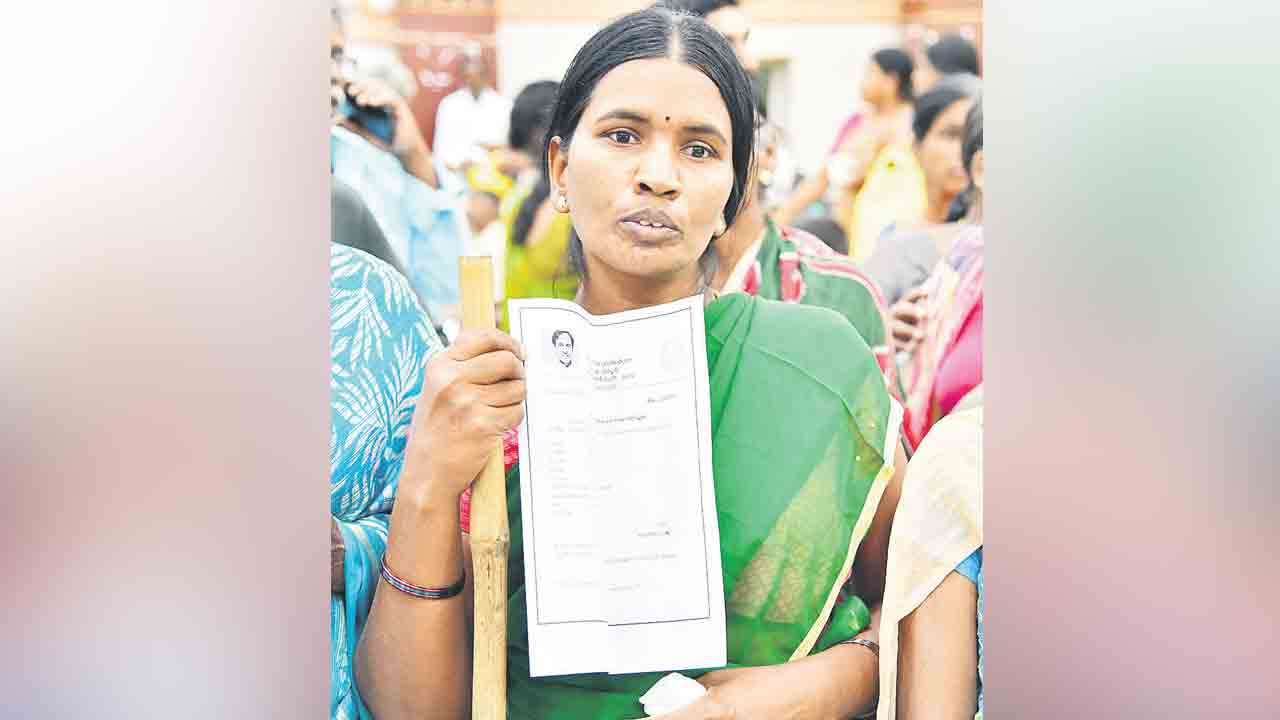 దివ్యాంగుల దరహాసం