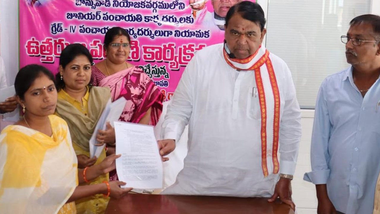 Speaker Pocharam | ప్రభుత్వ పథకాల అమలులో గ్రామ కార్యదర్శుల పాత్ర కీలకం : స్పీకర్‌ పోచారం