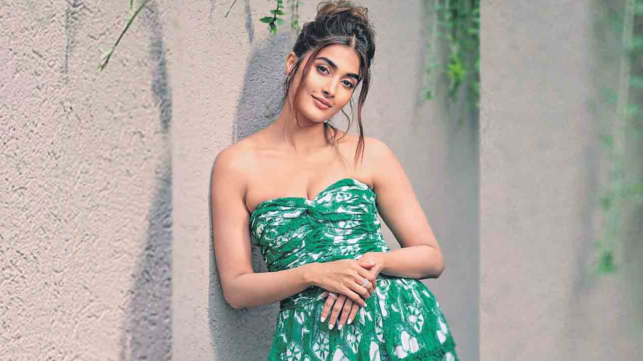 Pooja Hegde | మళ్లీ టైమ్‌ వస్తుంది!