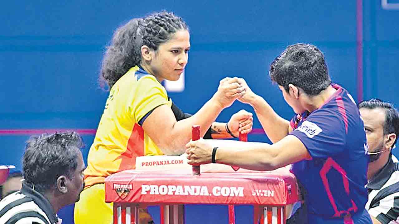 Kirak Hyderabad | సెమీస్‌లో హైదరాబాద్‌