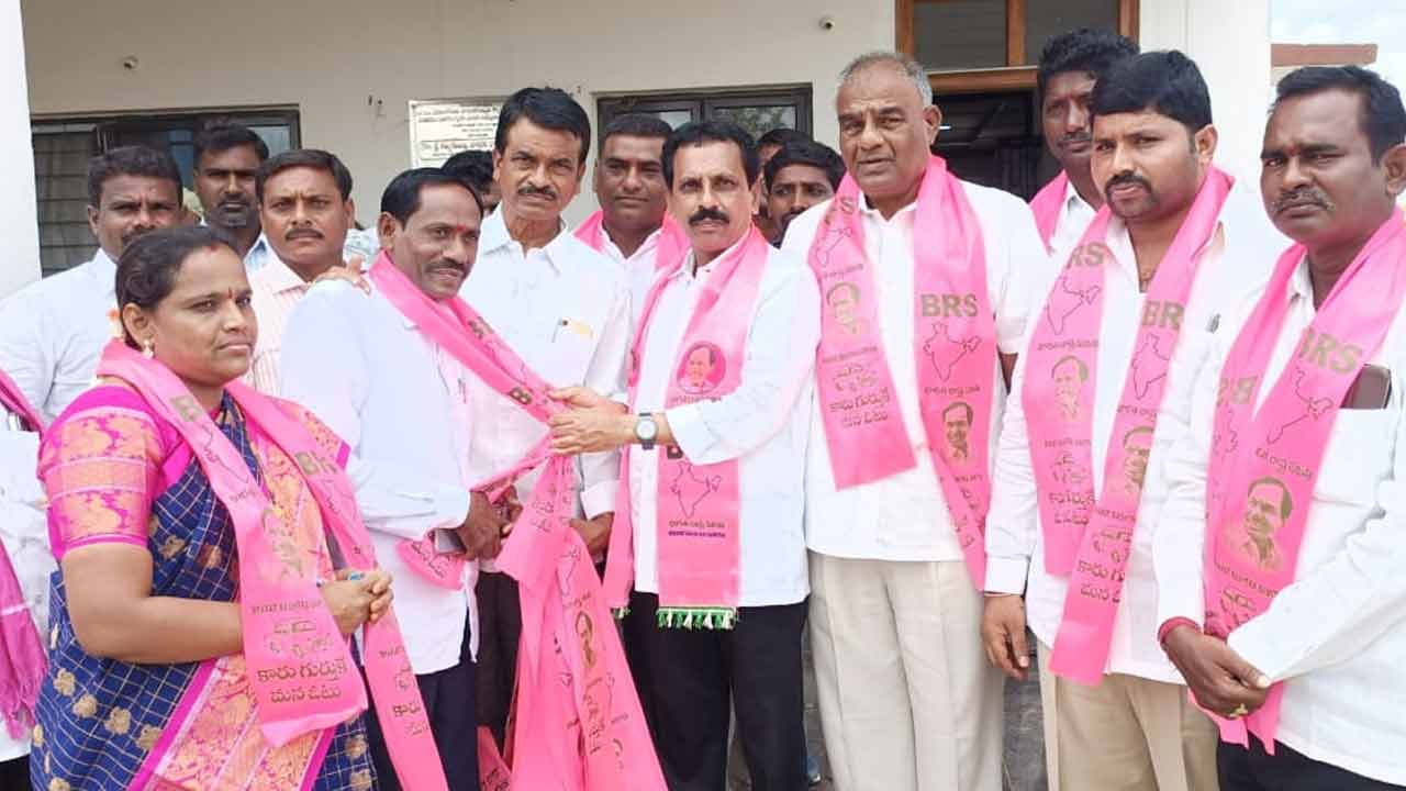 MLA Ravindra kumar | తిరుగులేని రాజకీయ శక్తిగా బీఆర్‌ఎస్‌ పార్టీ : ఎమ్మెల్యే రవీంద్ర కుమార్